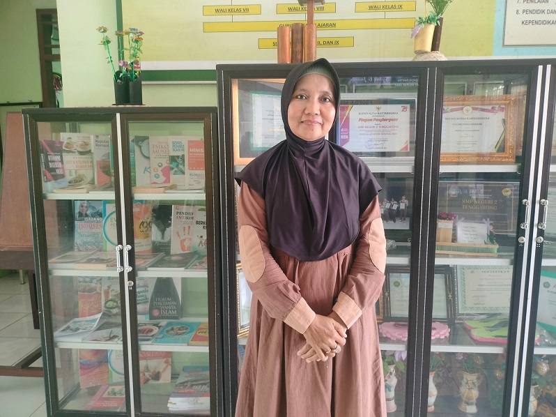 Wakil Kepala Bidang Kurikulum SMP Negeri 2 Tenggarong, Nor ‘Afni Herniwati, S.Pd