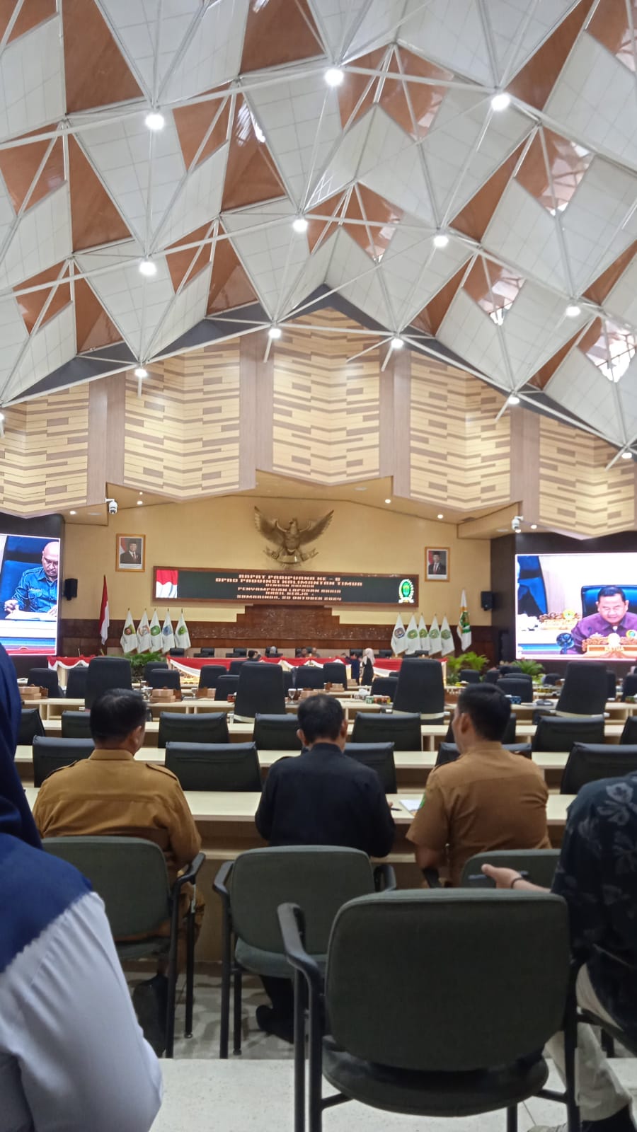 Rapat Paripurna ke-6 Dewan Perwakilan Rakyat Daerah Kalimantan Timur.
