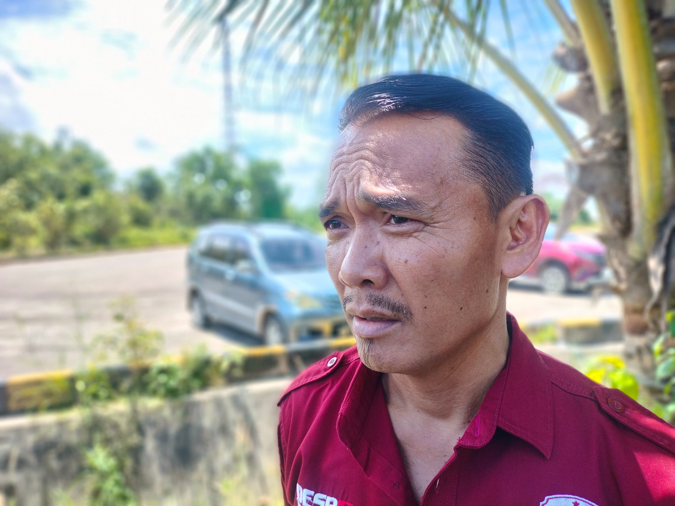 Kepala Desa Margahayu, Rusdi.