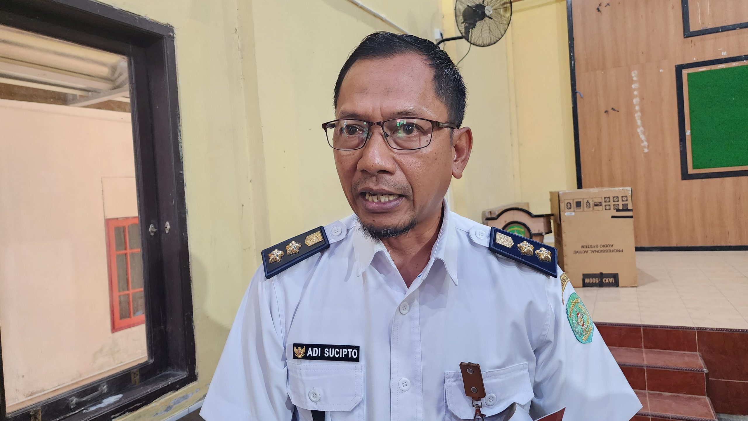Kepala Desa Purwajaya, Adi Sucipto.