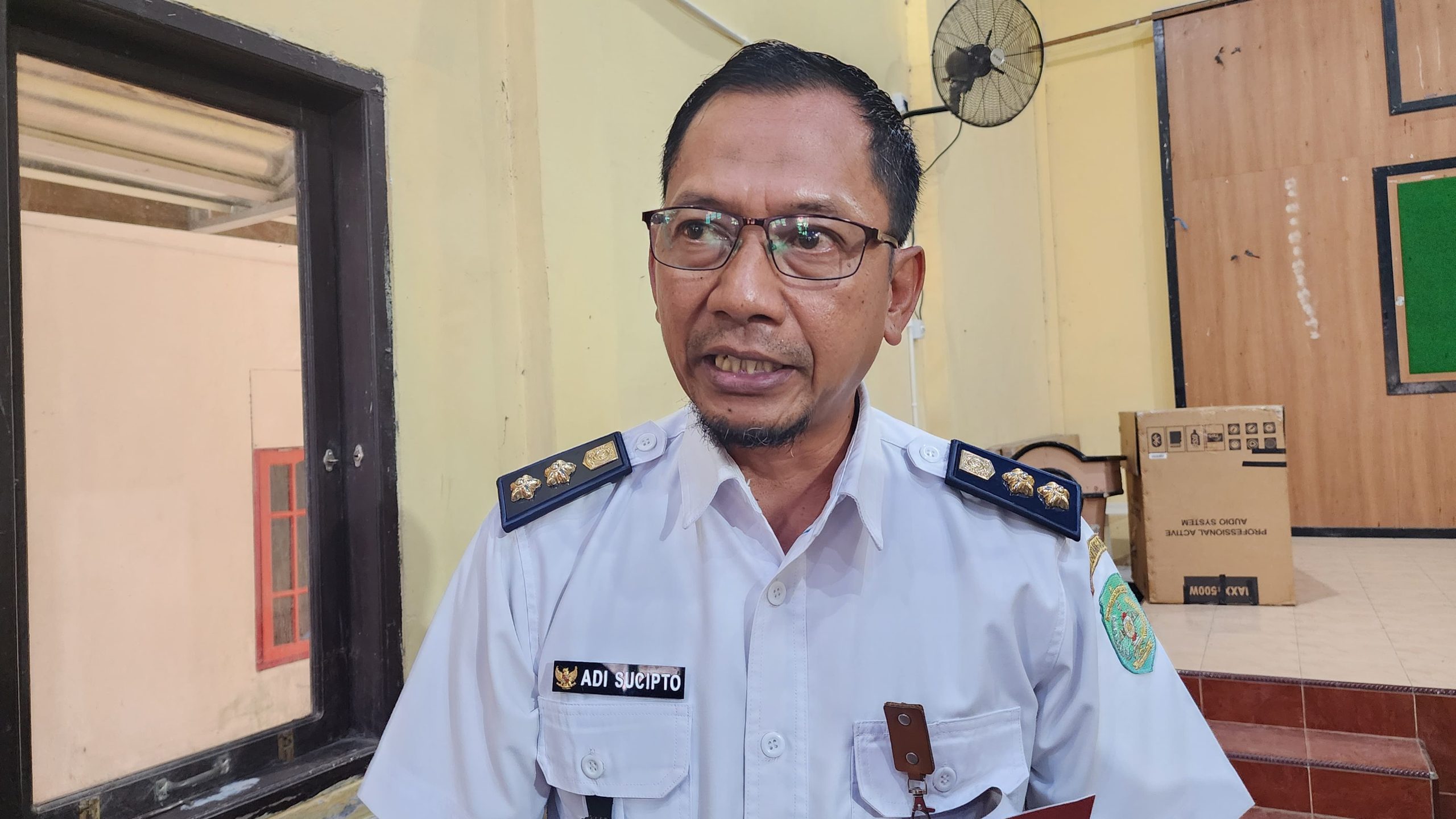 Kepala Desa Purwajaya, Adi Sucipto.