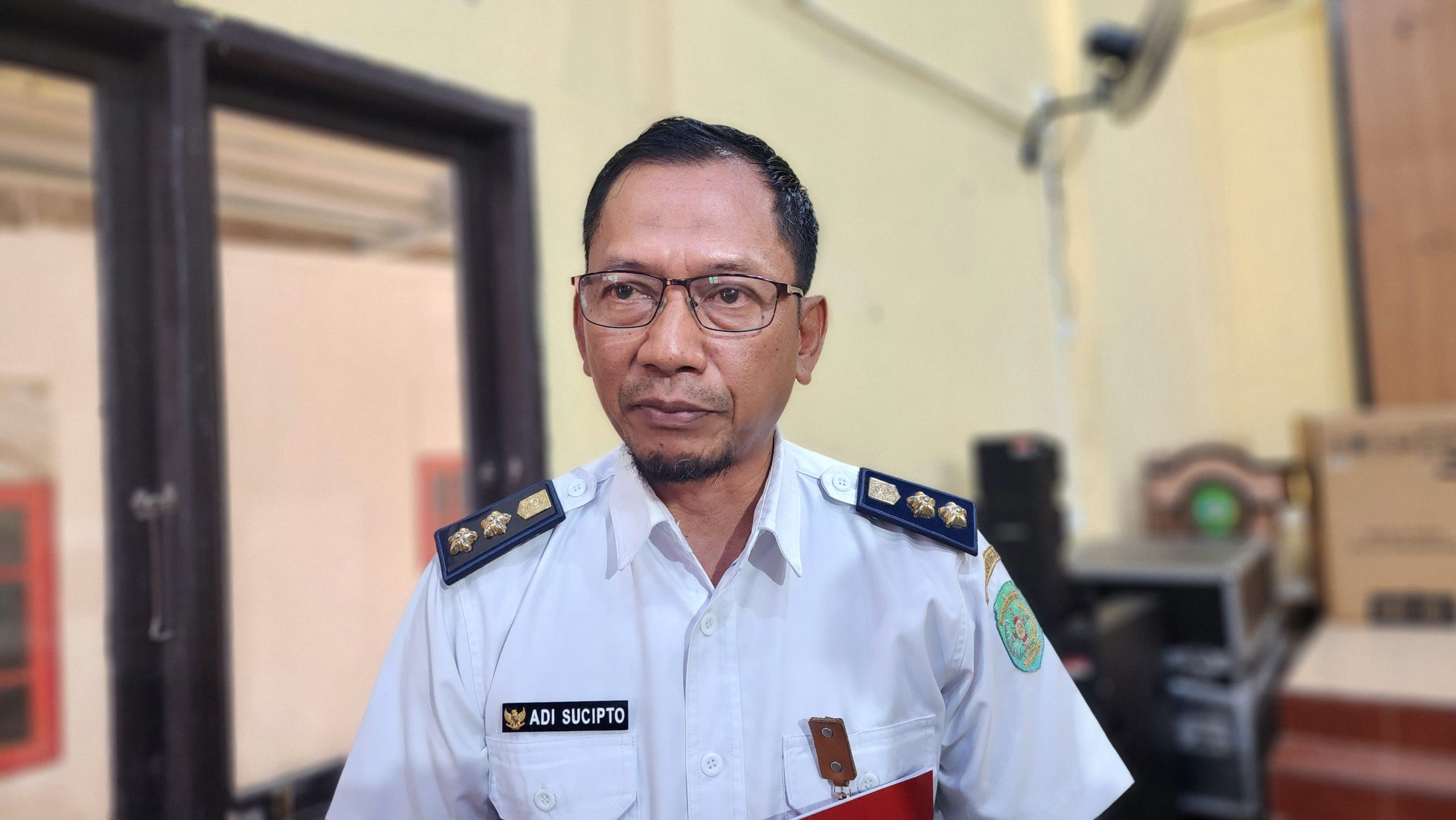 Kepala Desa Purwajaya, Adi Sucipto.