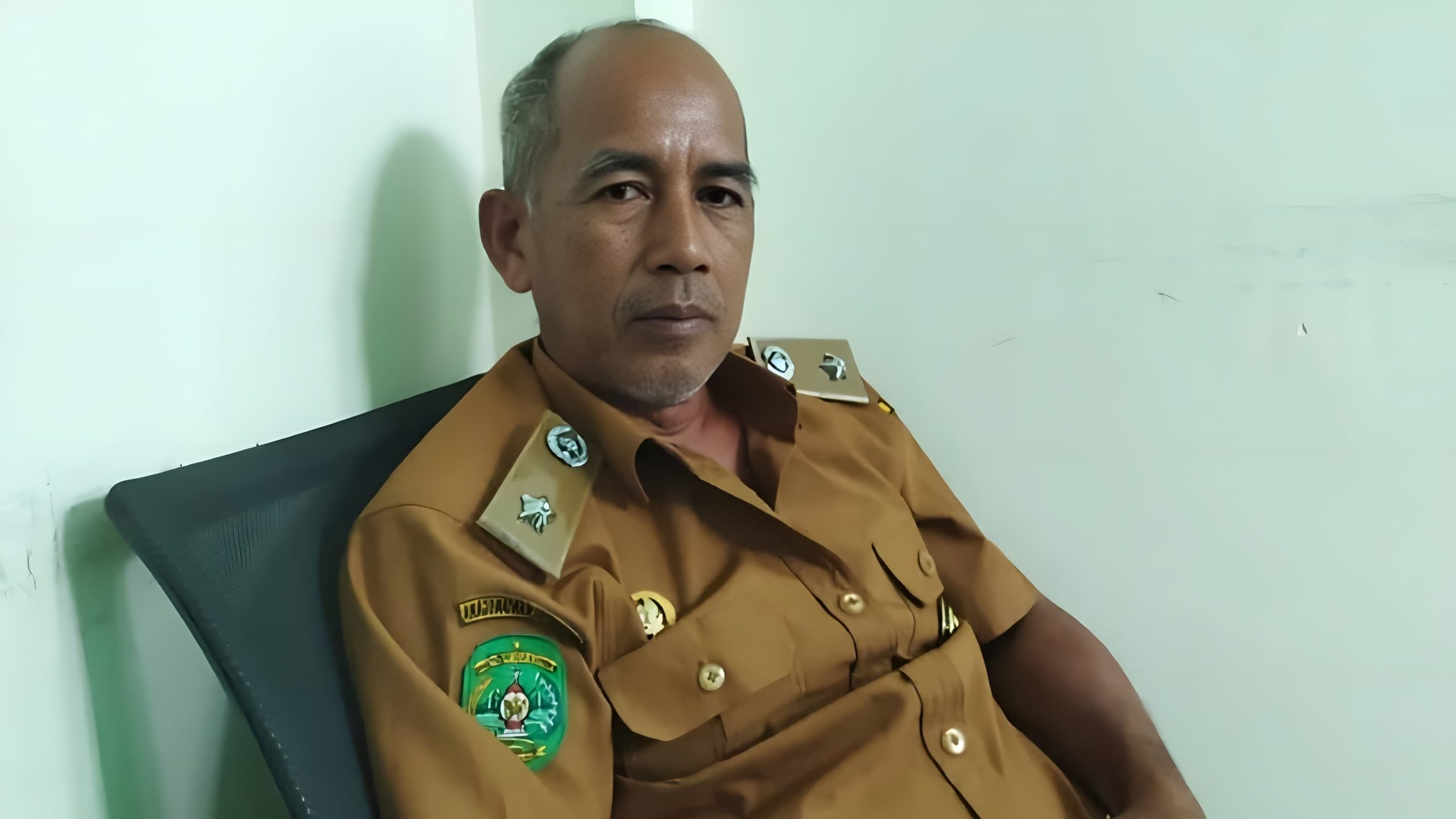 Kepala Desa Kahala, Mahlan.