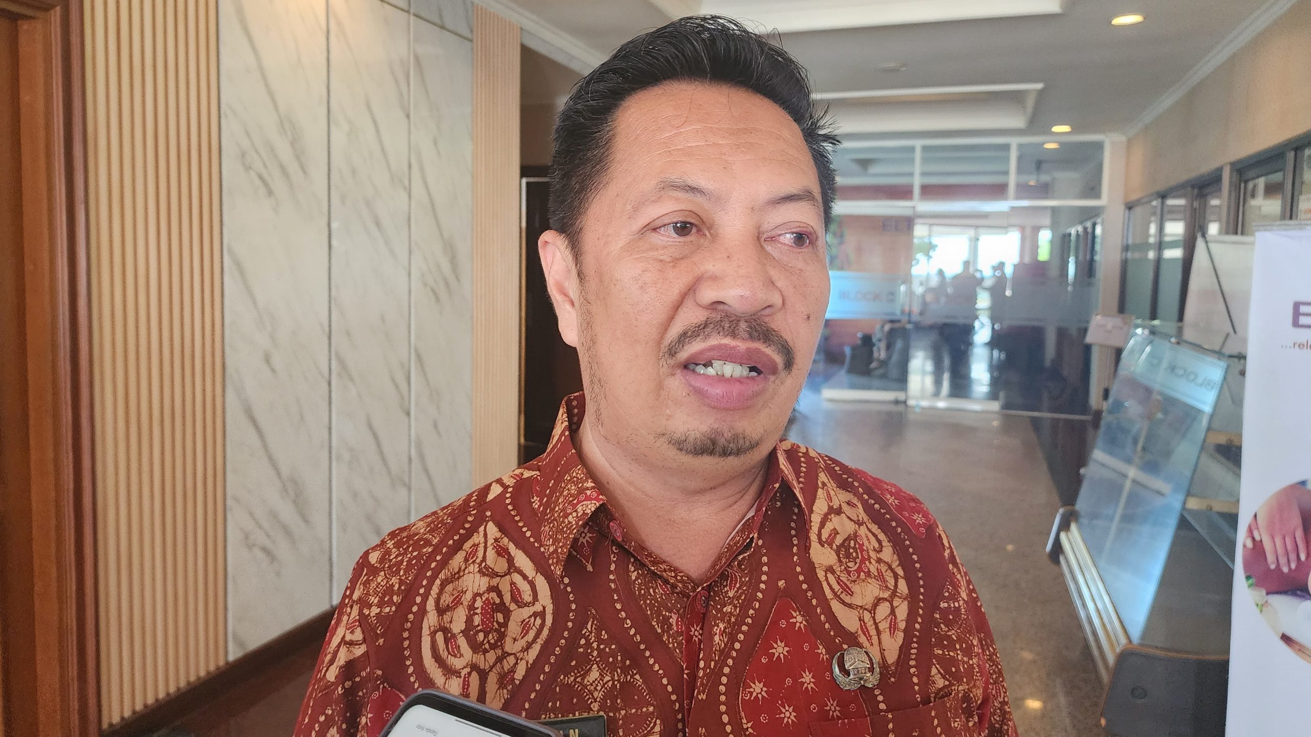 Plt. Diskominfo Kukar, Solihin.