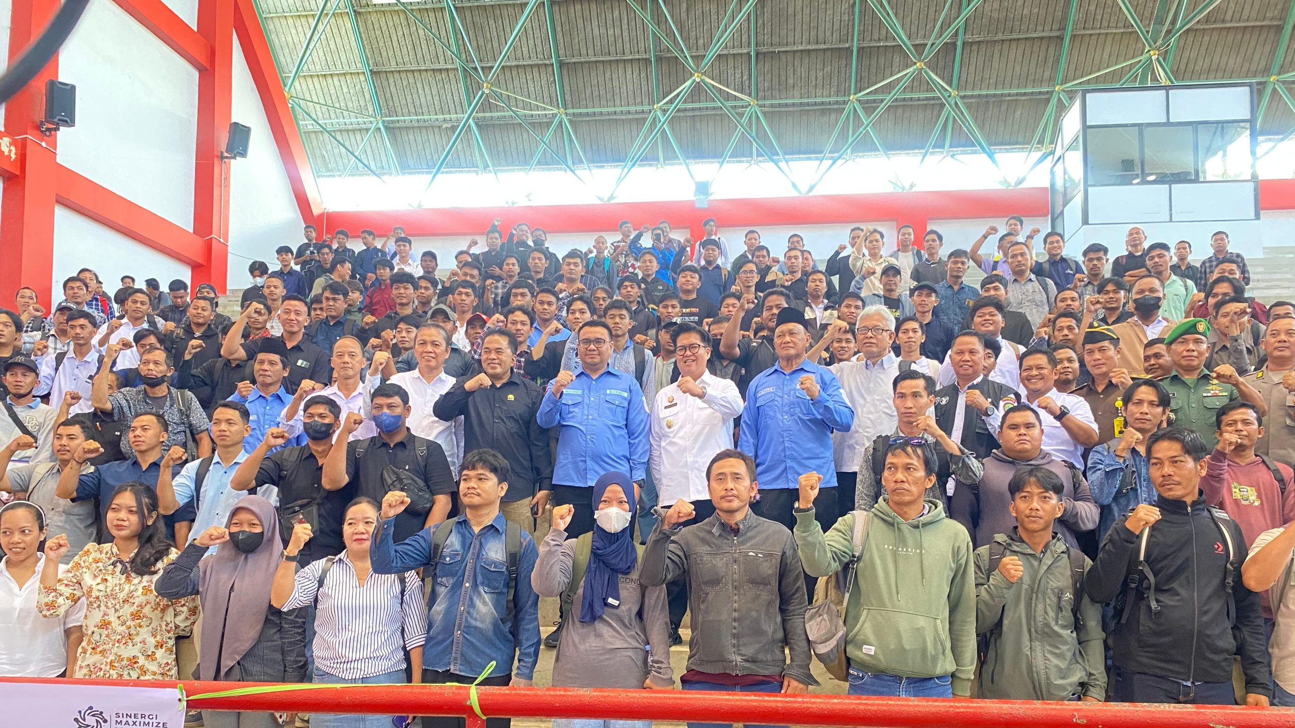 Bupati Kukar dan Wakil Bupati Kukar, Aulia Rahman Basri dan Rendi Solihin menghadiri Job Fair Kukar 2025.