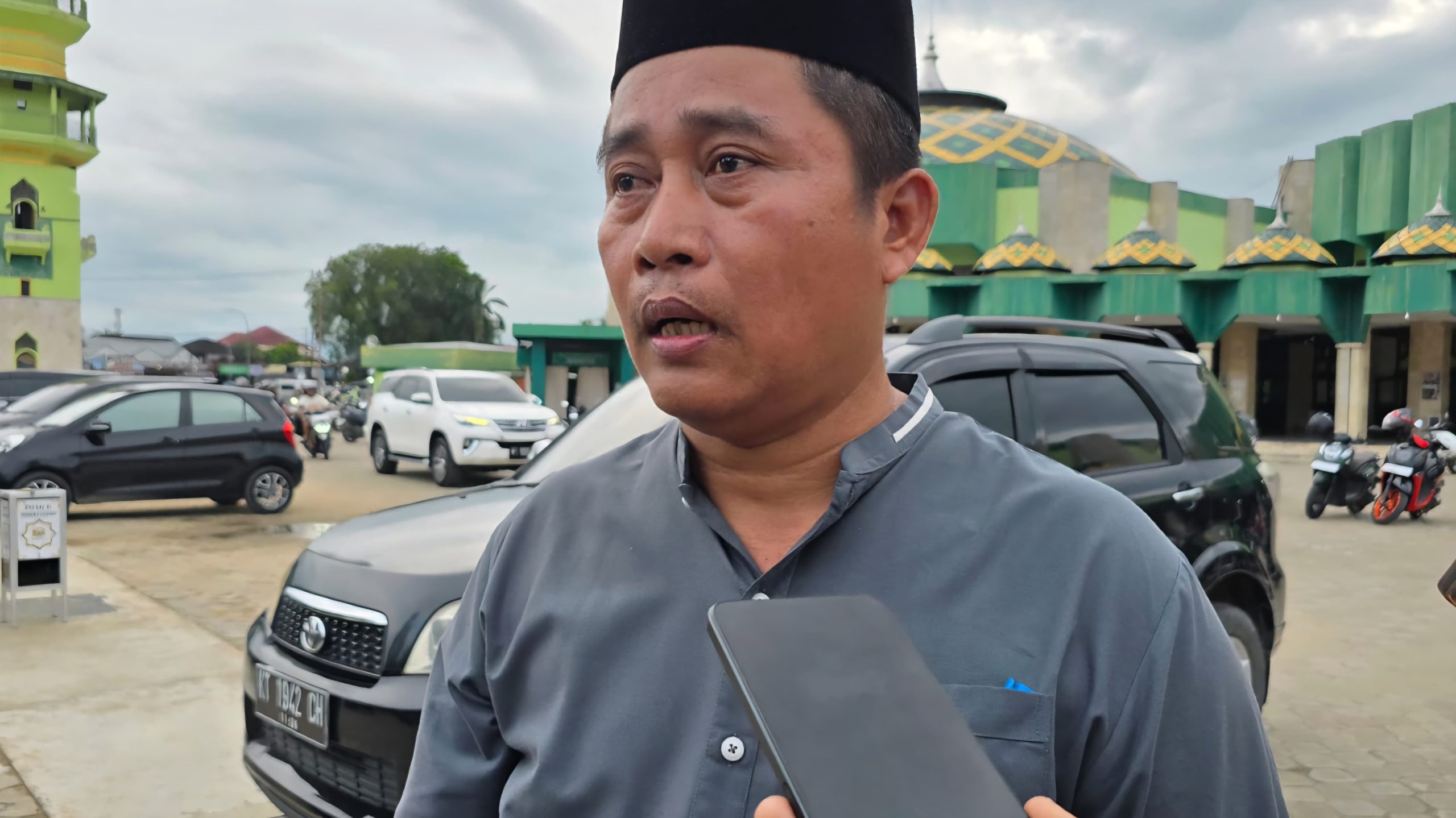 Camat Tenggarong, Sukono.