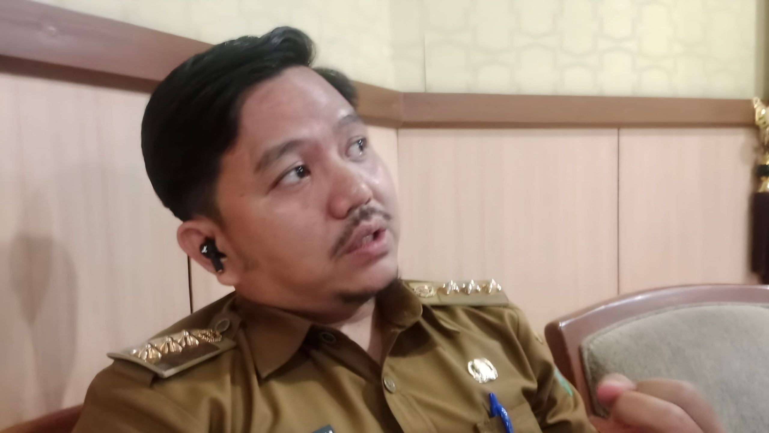 Camat Tabang, Rakhmadani Hidayat.