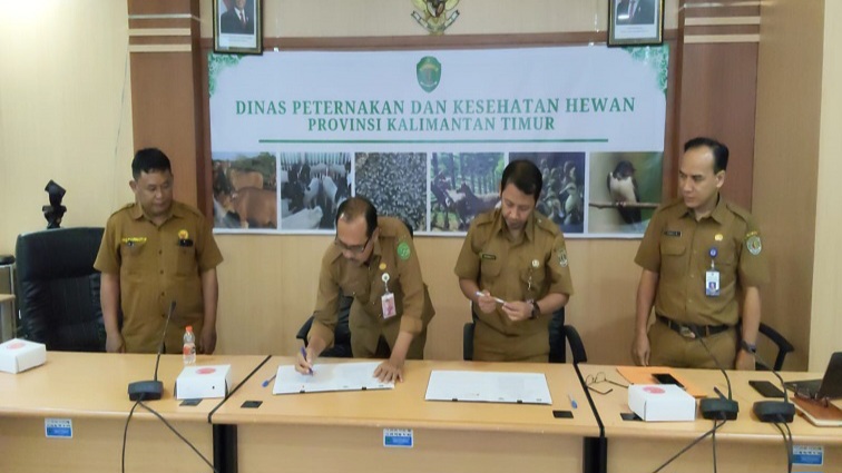 Penandatanganan PKS di Dinas Pertanian dan Peternakan Kukar. (Istimewa)