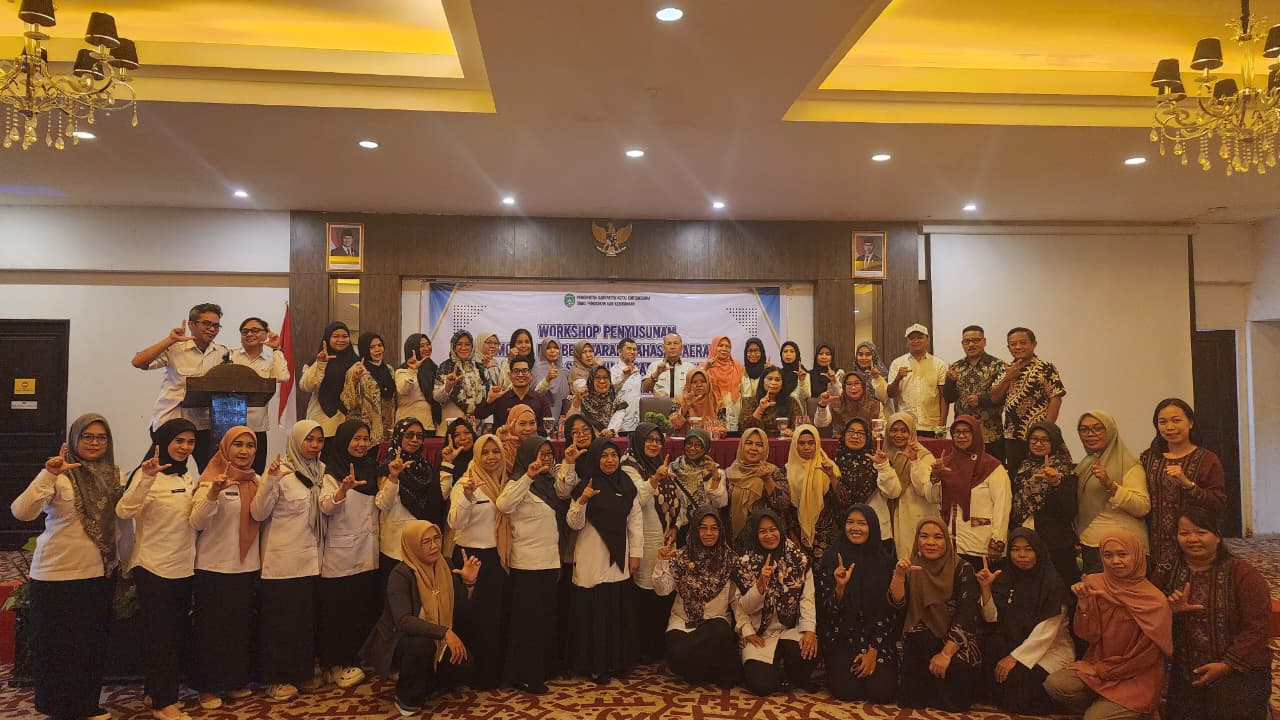 Peserta Kegiatan Workshop Penyusunan Modul Pembelajaran Bahasa Daerah Guru SMP.
