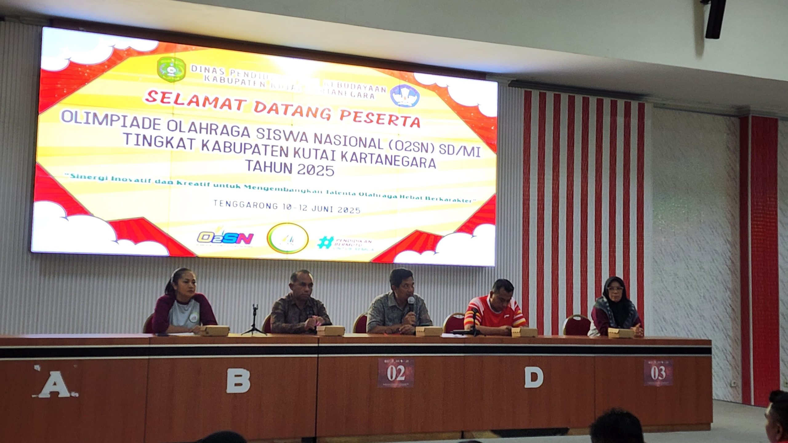 Sambutan Plt. Sekretaris Disdikbud Kukar, Joko Sampurno sekaligus membuka kegiatan.