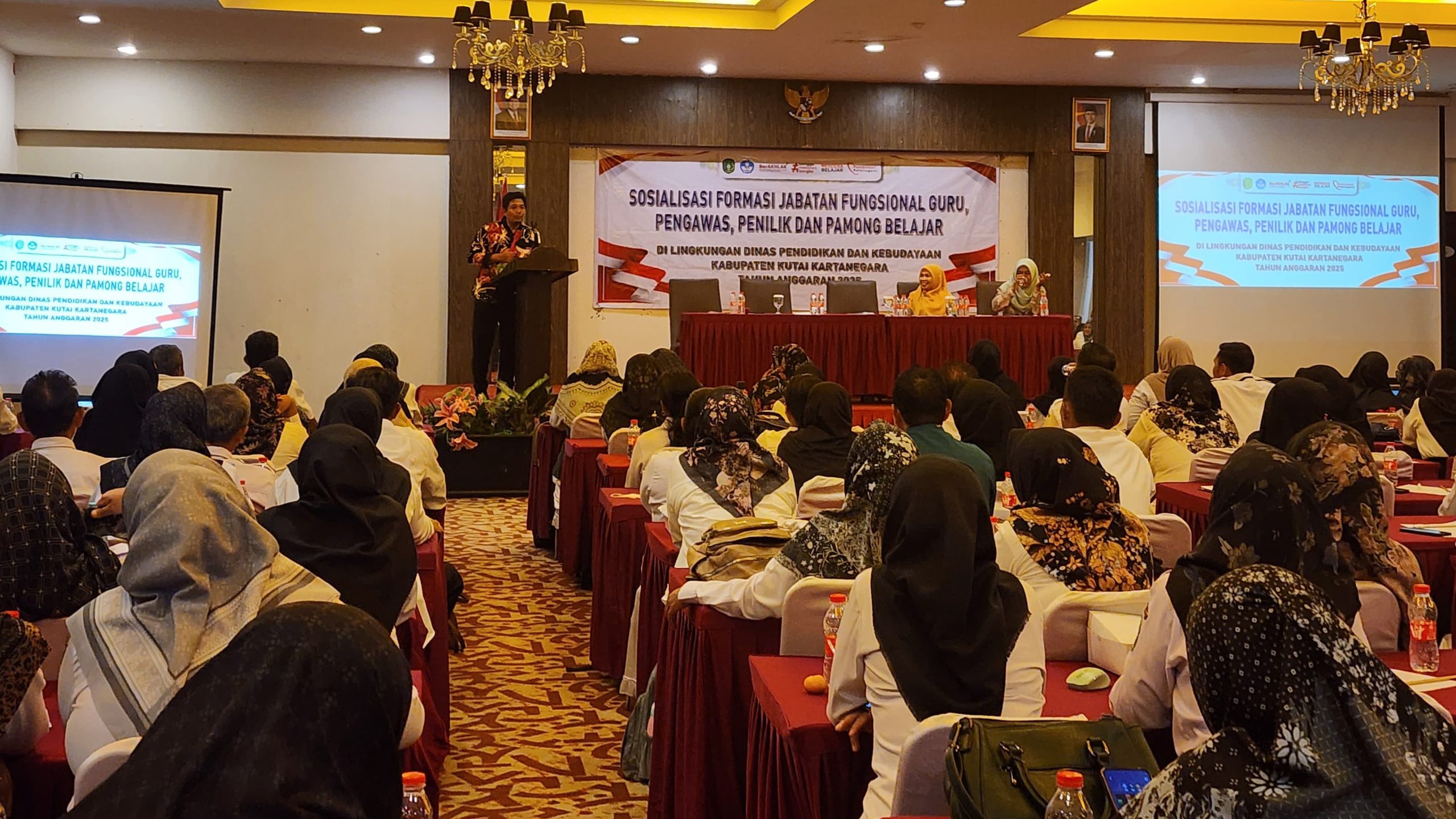 Sambutan Plt. Sekretaris Disdikbud Kukar, Joko Sampurno sekaligus membuka kegiatan.