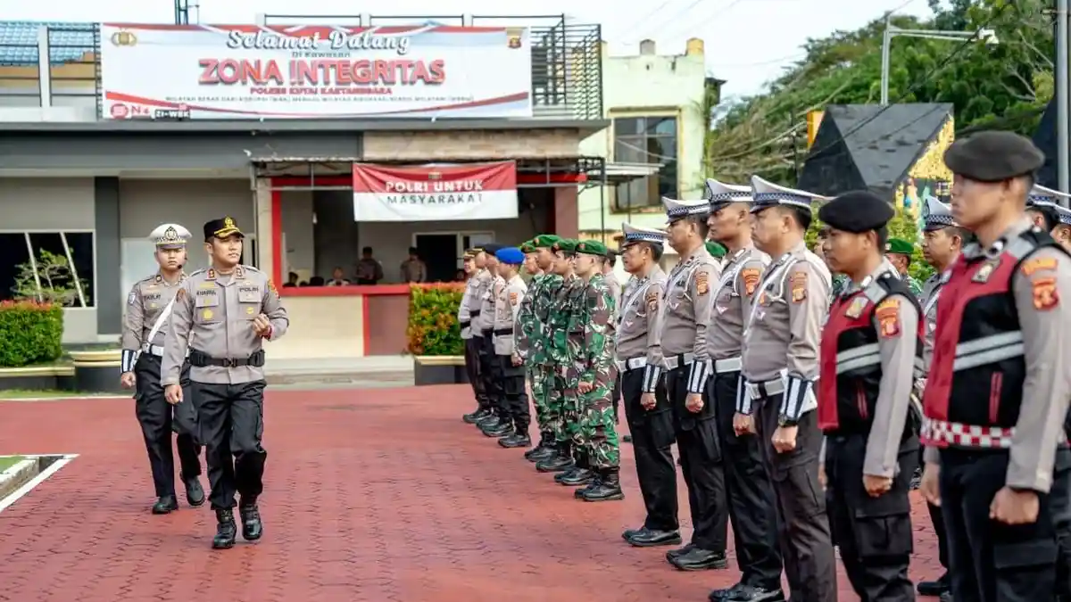 Pemkab Kukar saat temui massa aksi mahasiswa terkait beasiswa. 