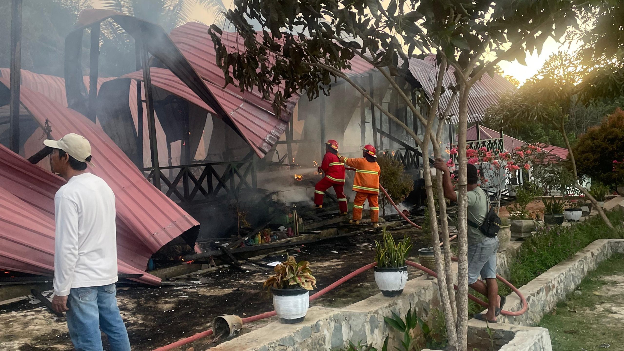 Ruang kelas SDN 024 Sebulu saat hangus terbakar. (Foto: Disdamkar)