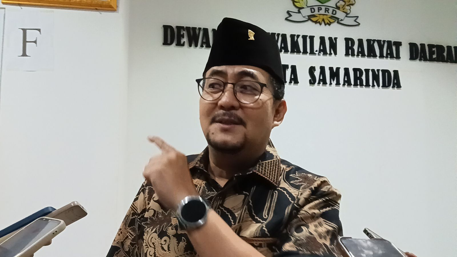 Ketua Komisi II, Iswandi.
