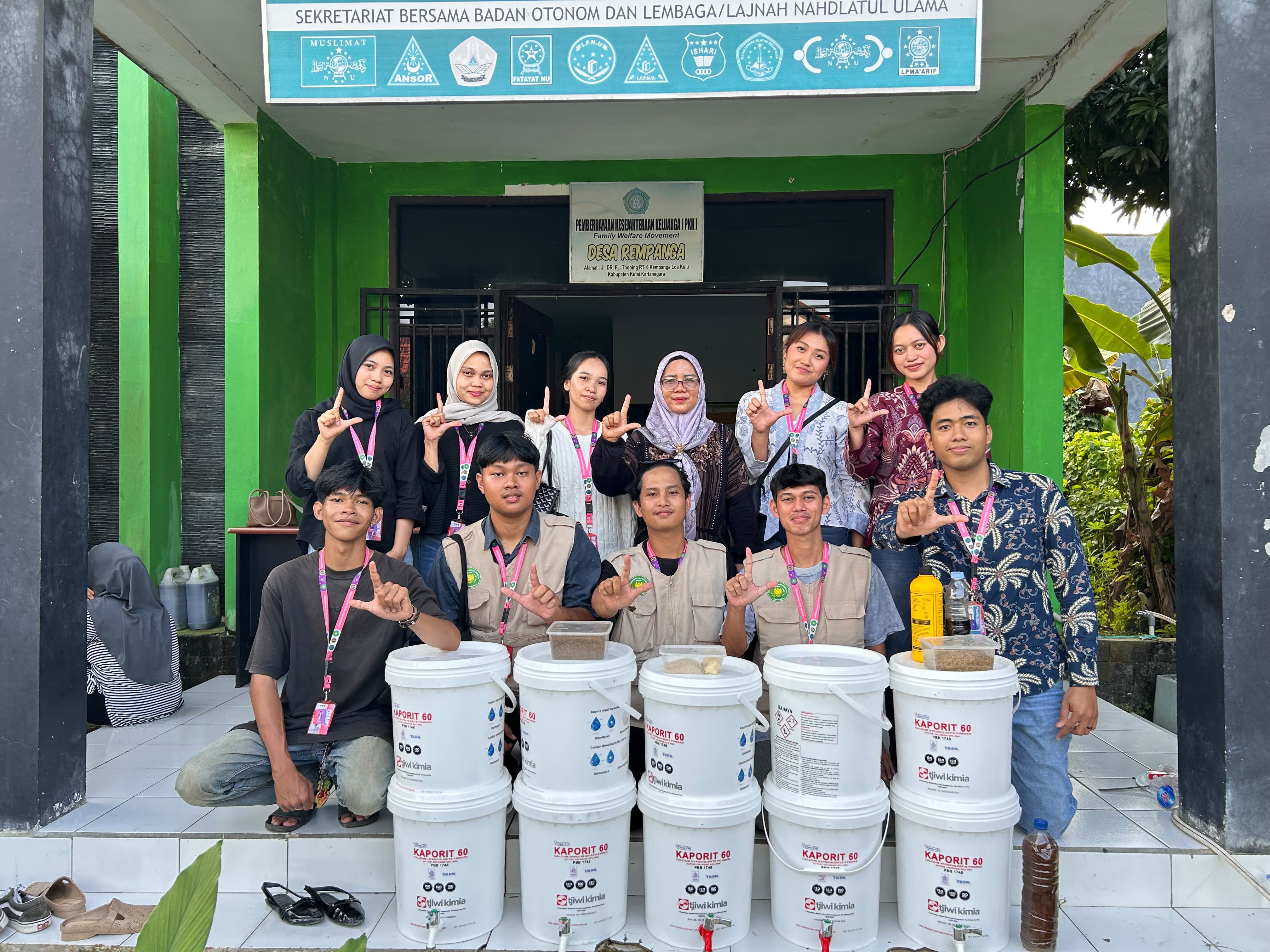 Hasil pembuatan dan pengolahan komposter oleh Kelompok KKN ke-38 Unikarta Desa Rempanga, Sabtu (01/08/2026) di Gedung PKK Desa Rempanga, Kukar.