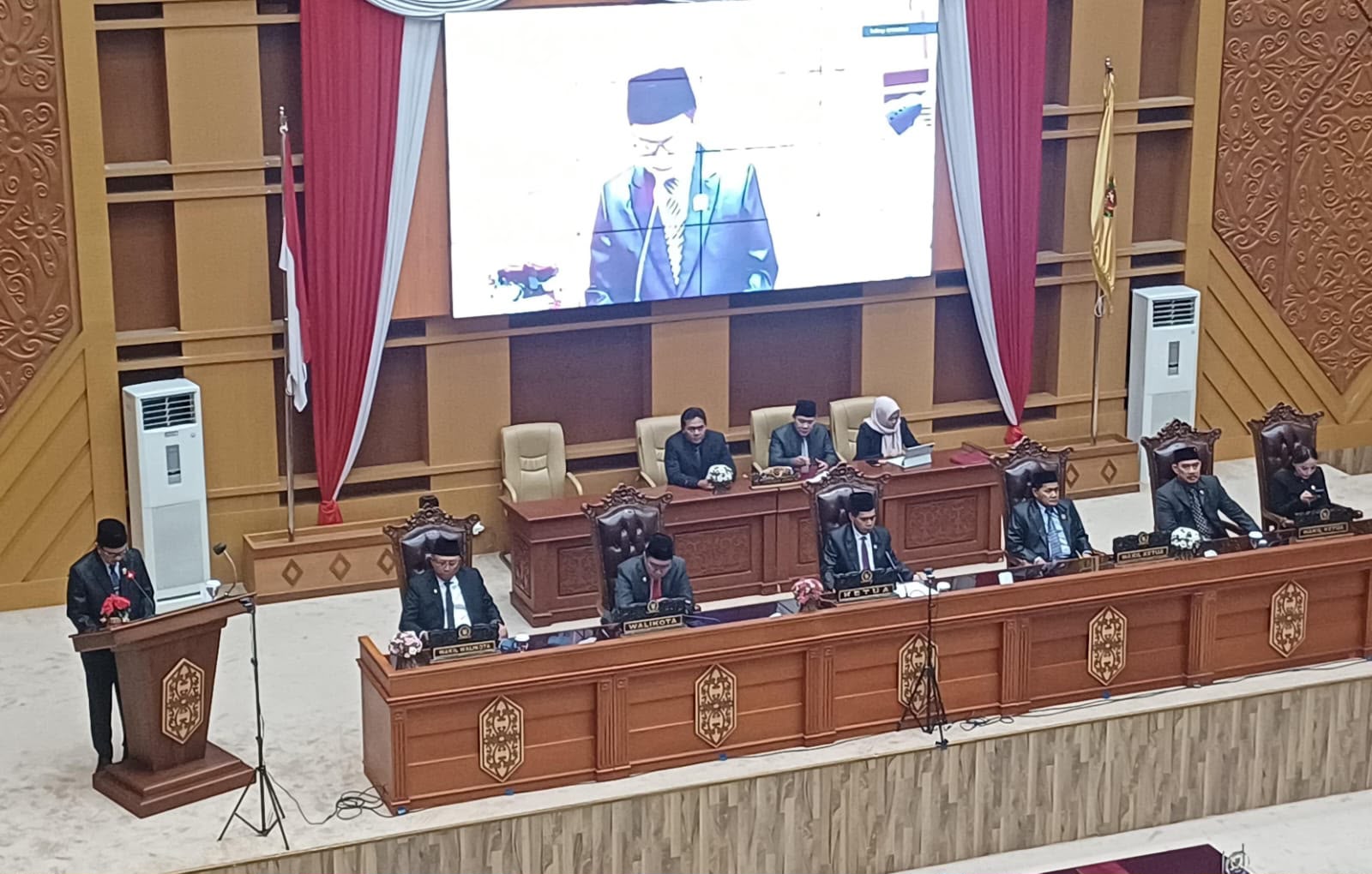 Juru Bicara Fraksi PKB, Harminsyah, dalam Rapat Paripurna DPRD Kota Samarinda Masa Persidangan II Tahun 2026.