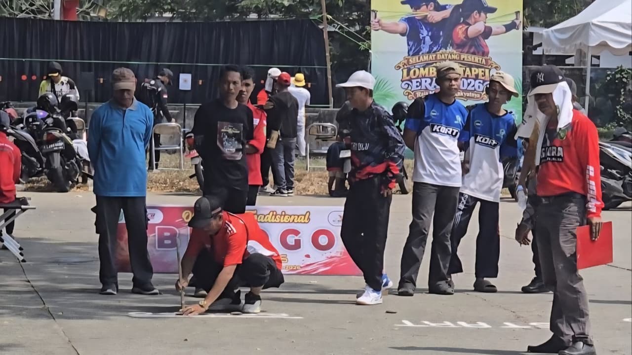 Lomba Oltrad Belogo pada rangkaian kegiatan Erau Adat Kutai 2026.